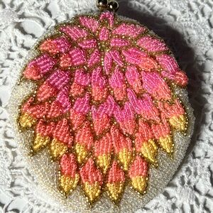 Vintage Art Deco Glass Beaded Chain Purse.